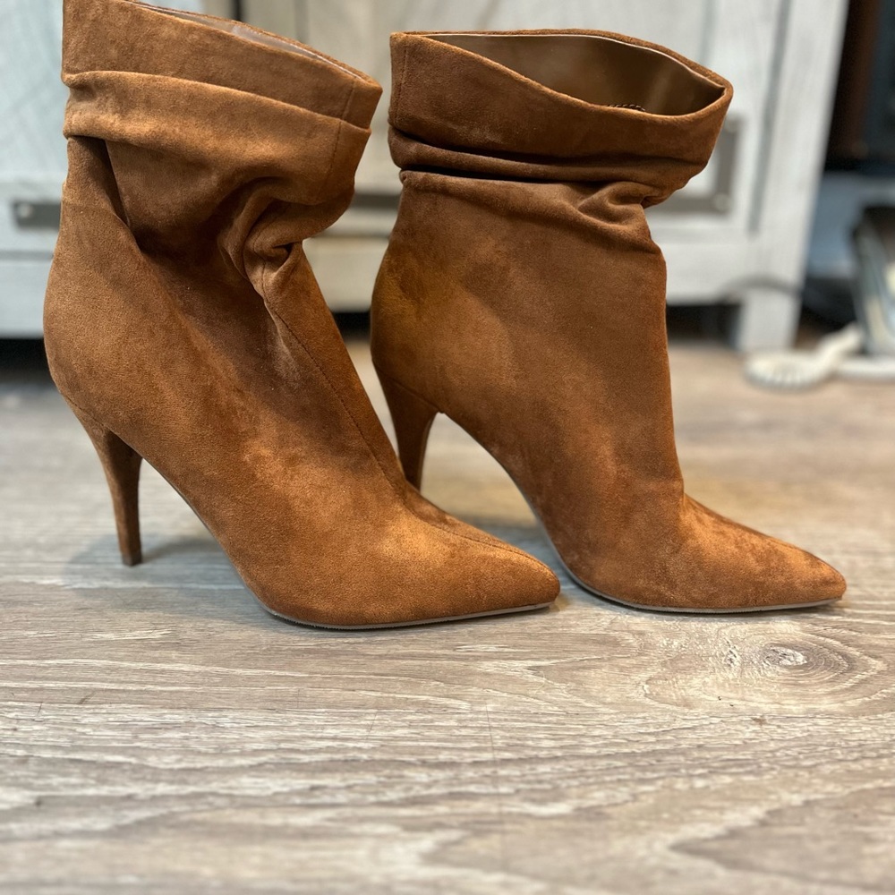 🍁❣️🍂Brand New Forever 21 Slouchy Suede Stiletto Booties, size 7🍁❣️🍂